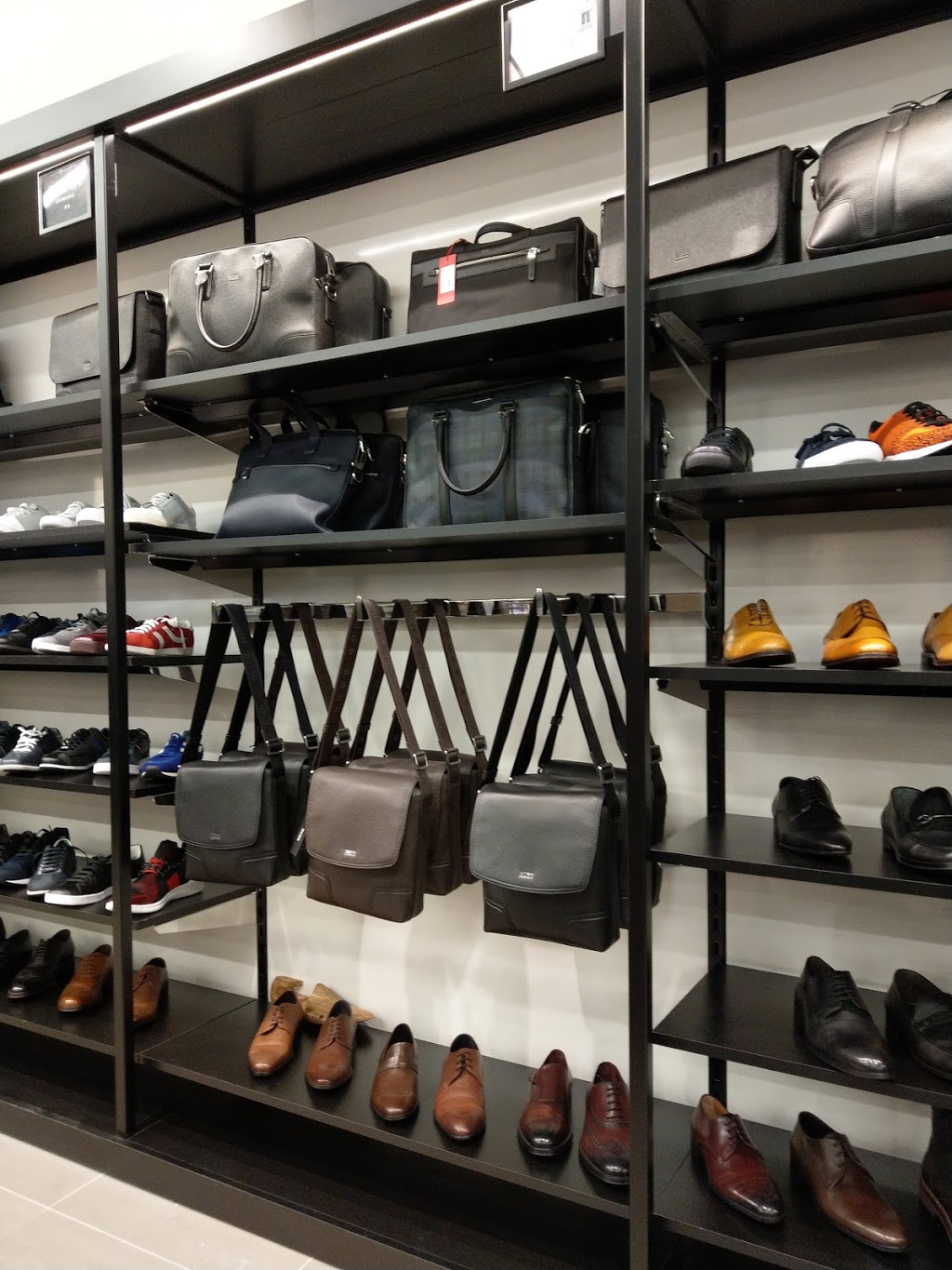 BOSS Outlet | 7899 Templeton Station Rd, Richmond, BC V7B 1Y7, Canada | Phone: (604) 273-8182