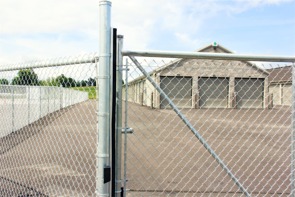 Robinson Storage | 586 Robinson Rd, Ennismore, ON K0L 1T0, Canada | Phone: (705) 954-5454