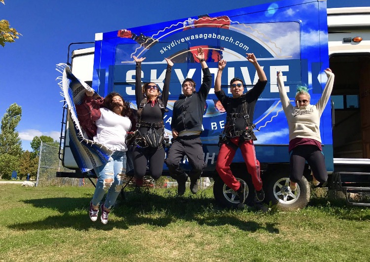 Skydive Wasaga Beach Inc | 1888 Klondike Park Rd, Wasaga Beach, ON L9Z 1L3, Canada | Phone: (844) 200-5674