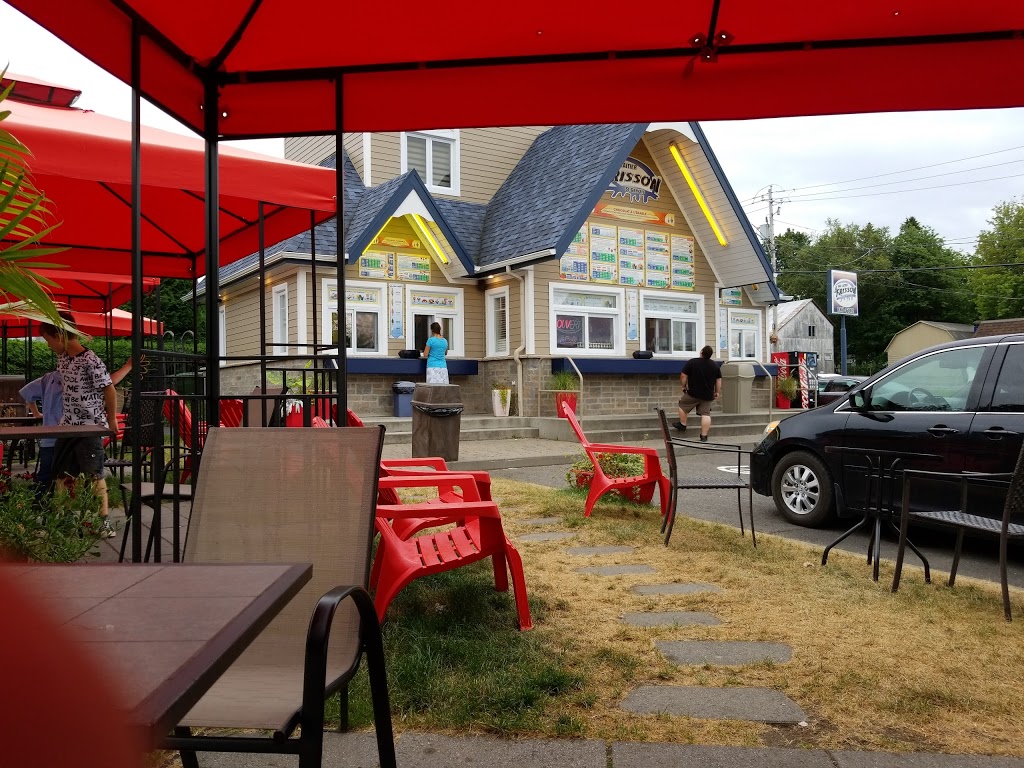Bar Laitier Le Frisson | 151 Rue Principale, Saint-Gervais, QC G0R 3C0, Canada | Phone: (418) 887-6182