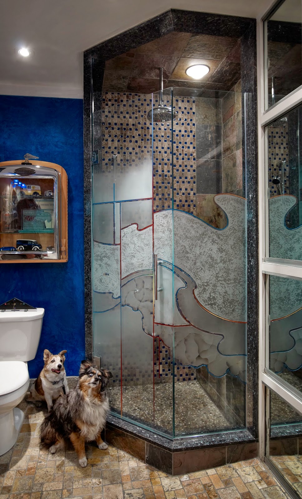 Blue Sky Glass Studio | 43 Albemarle St, Hamilton, ON L8L 7G5, Canada | Phone: (905) 547-6131