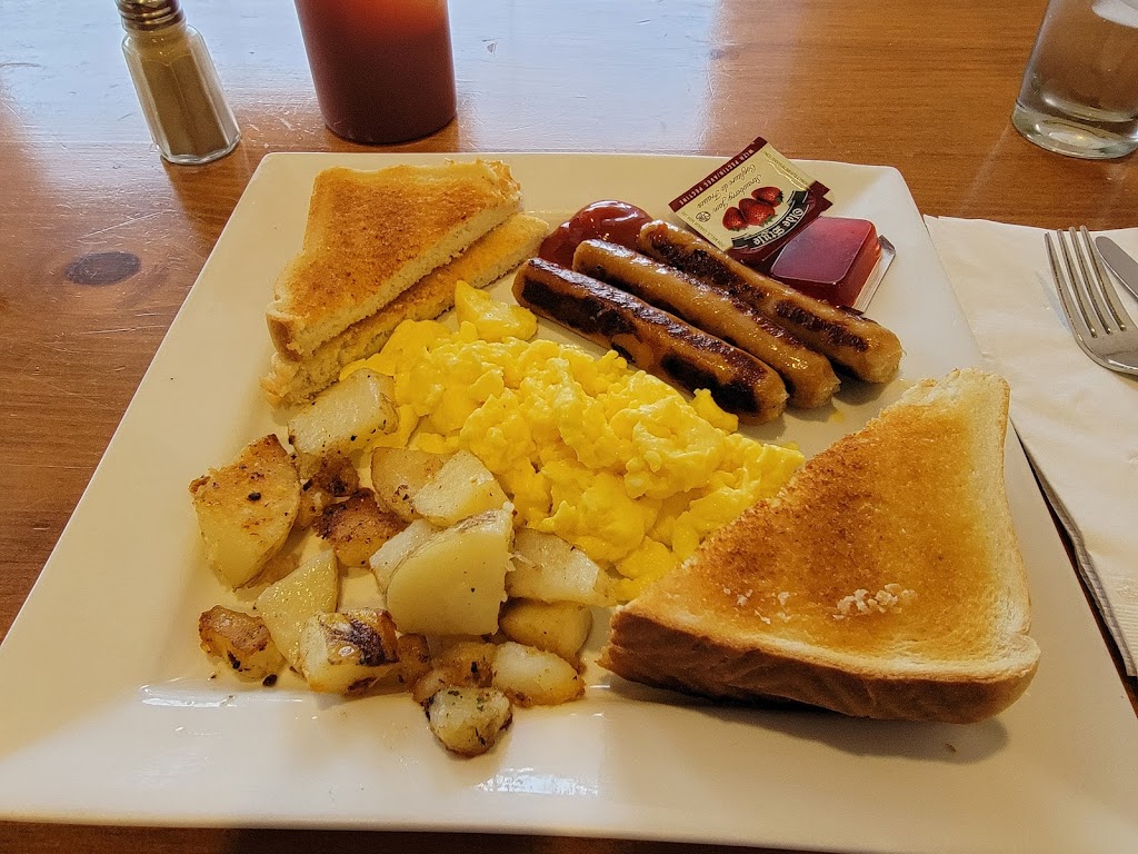 Eagles Nest Restaurant | 183 Hastings St N, Bancroft, ON K0L 1C0, Canada | Phone: (613) 332-1347