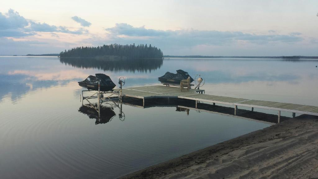 On The Water Designs | 1490 ON-11, Kilworthy, ON P0E 1G0, Canada | Phone: (705) 689-0884