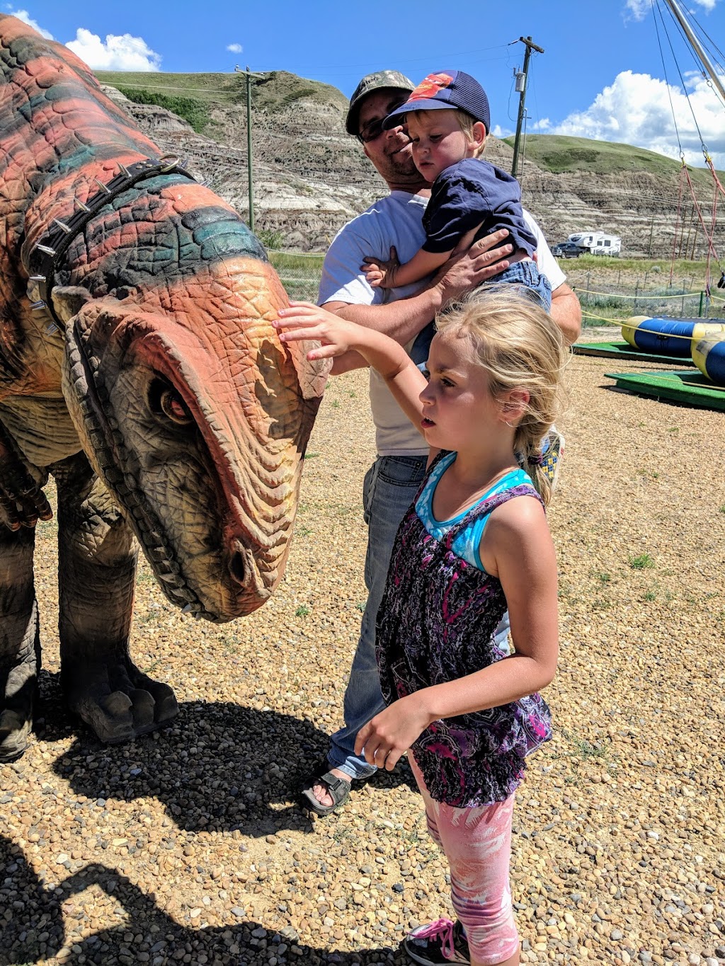 Cactus Coulee Fun Park | Box 388, Drumheller, AB T0J 0Y0, Canada | Phone: (403) 823-7352