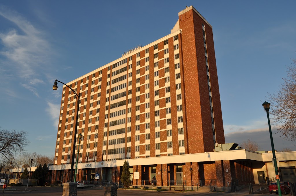 Centre DHebergement Manoir | 5500 Boulevard LaSalle, Verdun, QC H4H 1N9, Canada | Phone: (514) 769-8801