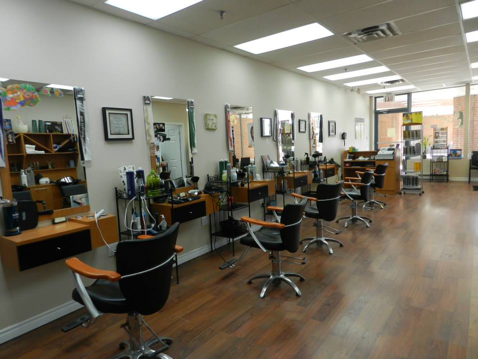 Glendas Place Hair Salon | hair care | 1840 Lansdowne St W Unit 10, Peterborough, ON K9K 2M9, Canada | 7057420770 OR +1 705-742-0770