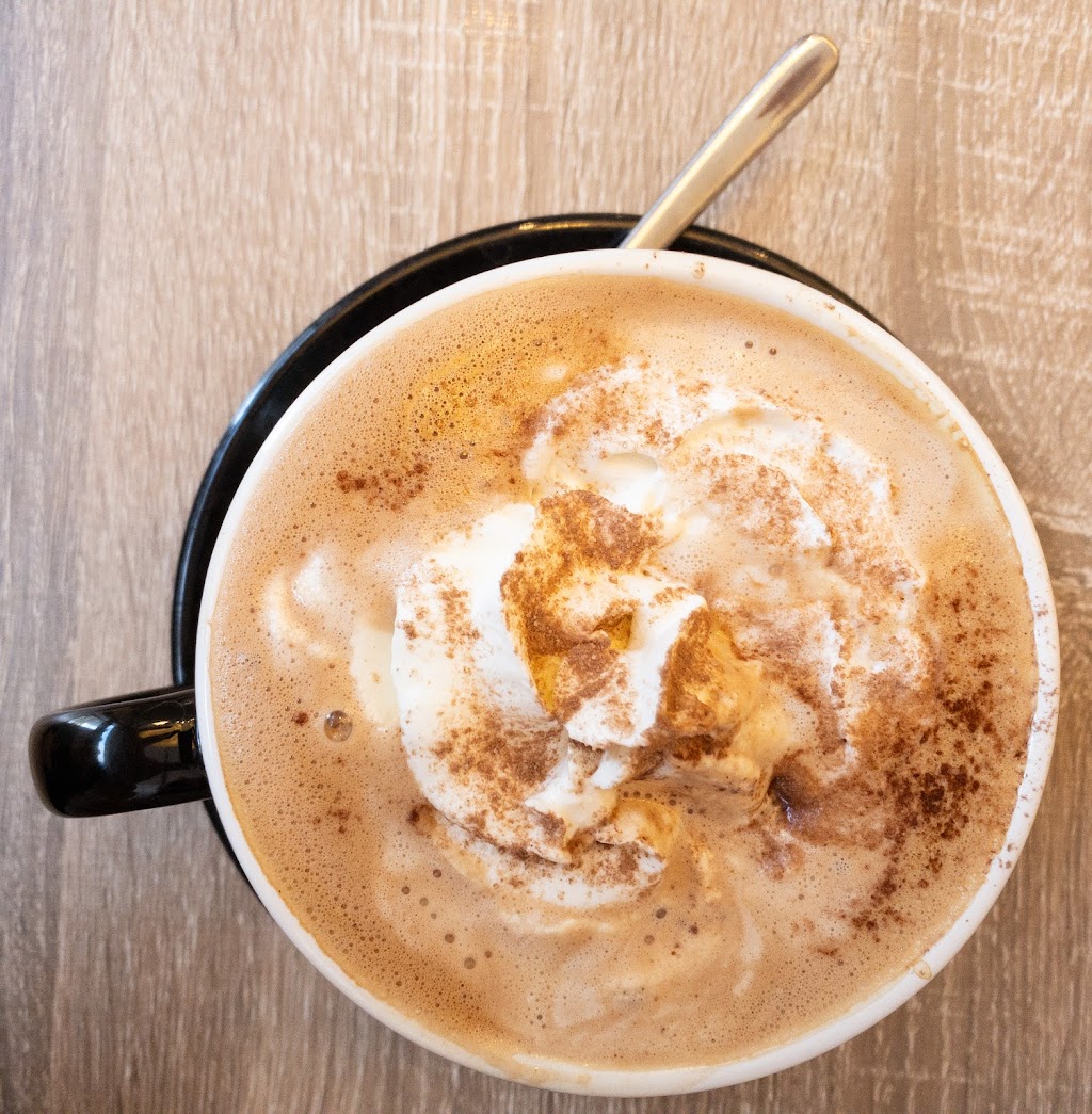 Fireside Café & Lounge | 2040 Summit Dr, Panorama, BC V0A 1T0, Canada | Phone: (250) 341-3354