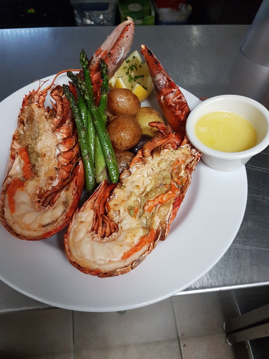 Bollocks Pub & Kitchen - Whitby Patio | 30 Taunton Rd E, Whitby, ON L1R 0A1, Canada | Phone: (905) 425-5200