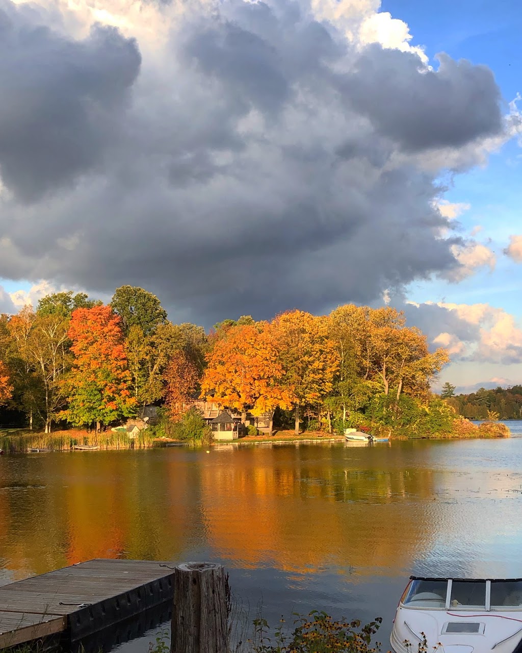 Caygeon Cove Resort | 12 Fire Rte 122, Bobcaygeon, ON K0M 1A0, Canada | Phone: (705) 738-2744