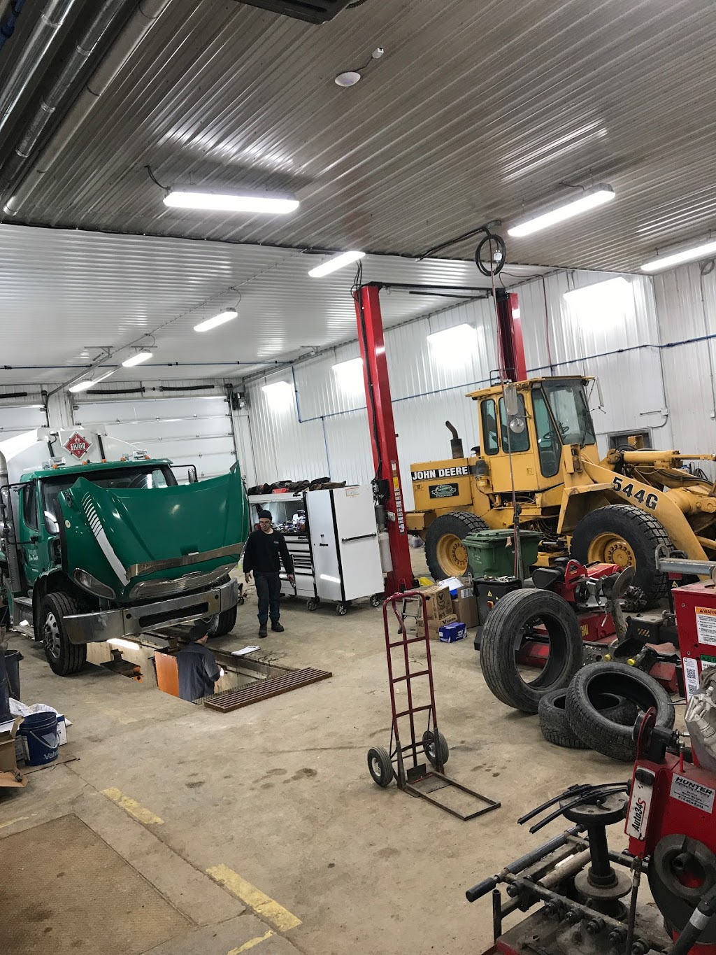 Garage Martin Allard inc | 445 Rue Principale, Sainte-Brigitte-des-Saults, QC J0C 1E0, Canada | Phone: (819) 336-4160