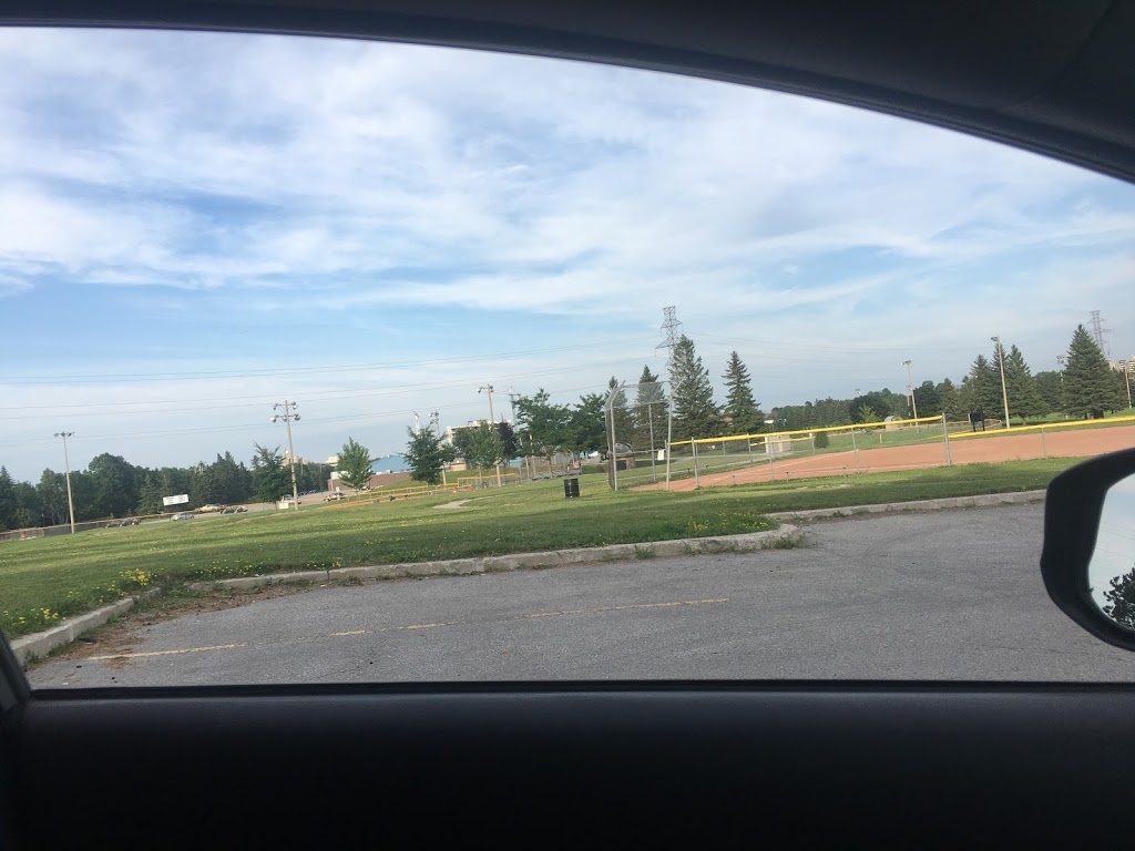 Crossland Public School | 255 Brimson Dr, Newmarket, ON L3X 1H8, Canada | Phone: (905) 830-0500