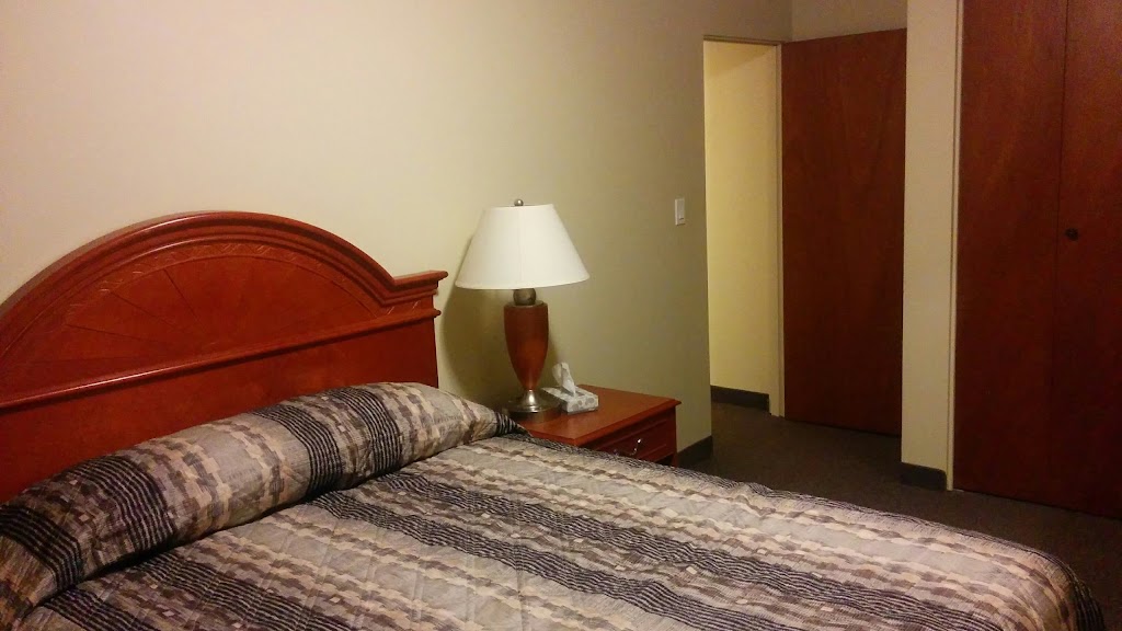 Elrose Inn & Suites | 101 4 Ave E, Elrose, SK S0L 0Z0, Canada | Phone: (306) 378-2377