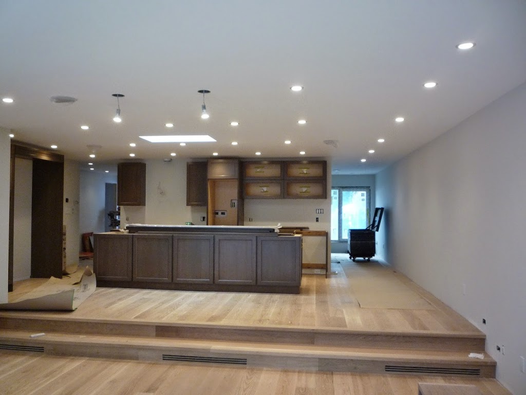 Aarons Painting | 3538 W 29th Ave, Vancouver, BC V6N 2Z1, Canada | Phone: (778) 888-8397