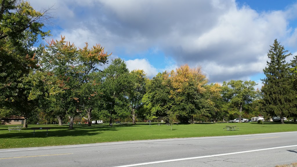Seaway Trailer Court | 9698 N River Rd, Clay Township, MI 48001, USA | Phone: (810) 794-3382