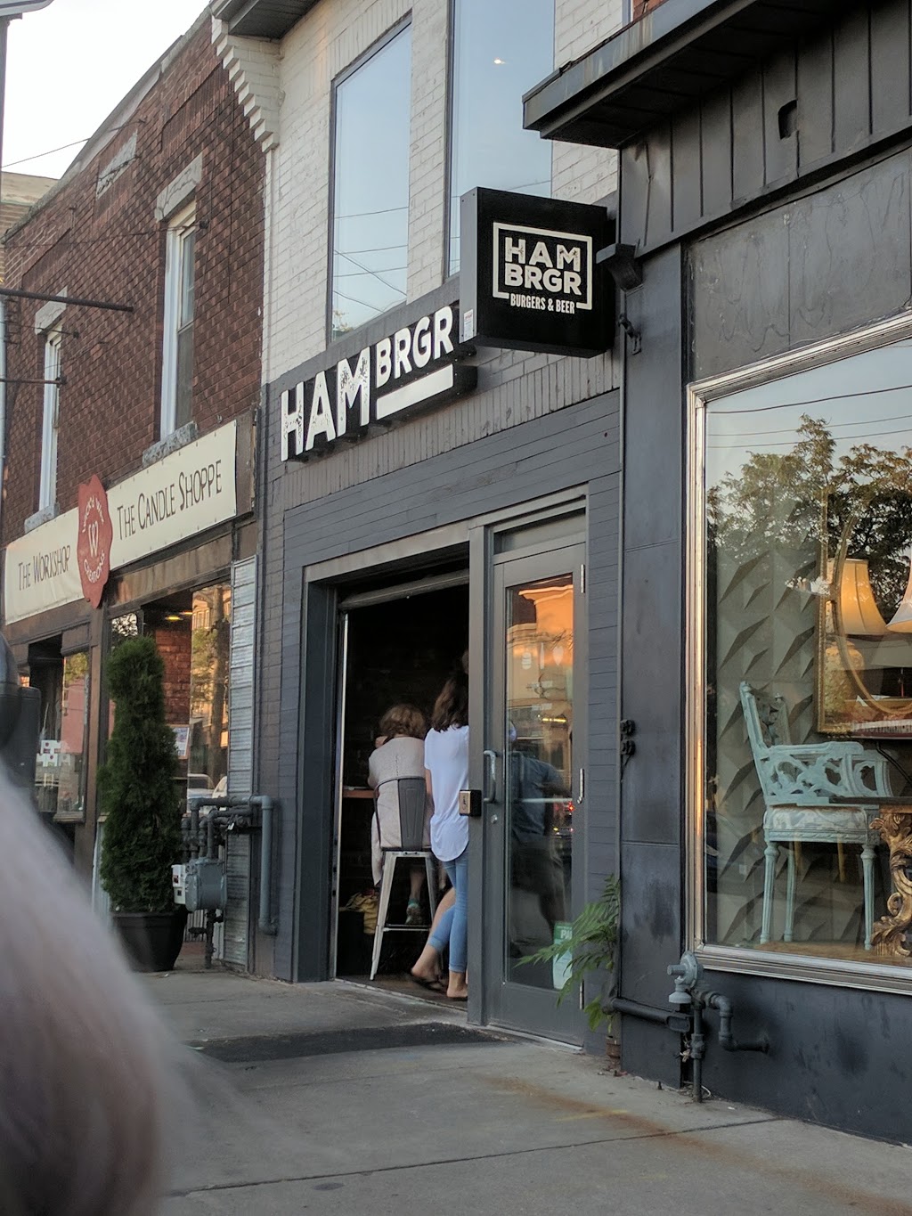 HAMBRGR Crown Point | 207 Ottawa St N, Hamilton, ON L8H 3Z4, Canada | Phone: (905) 312-1313