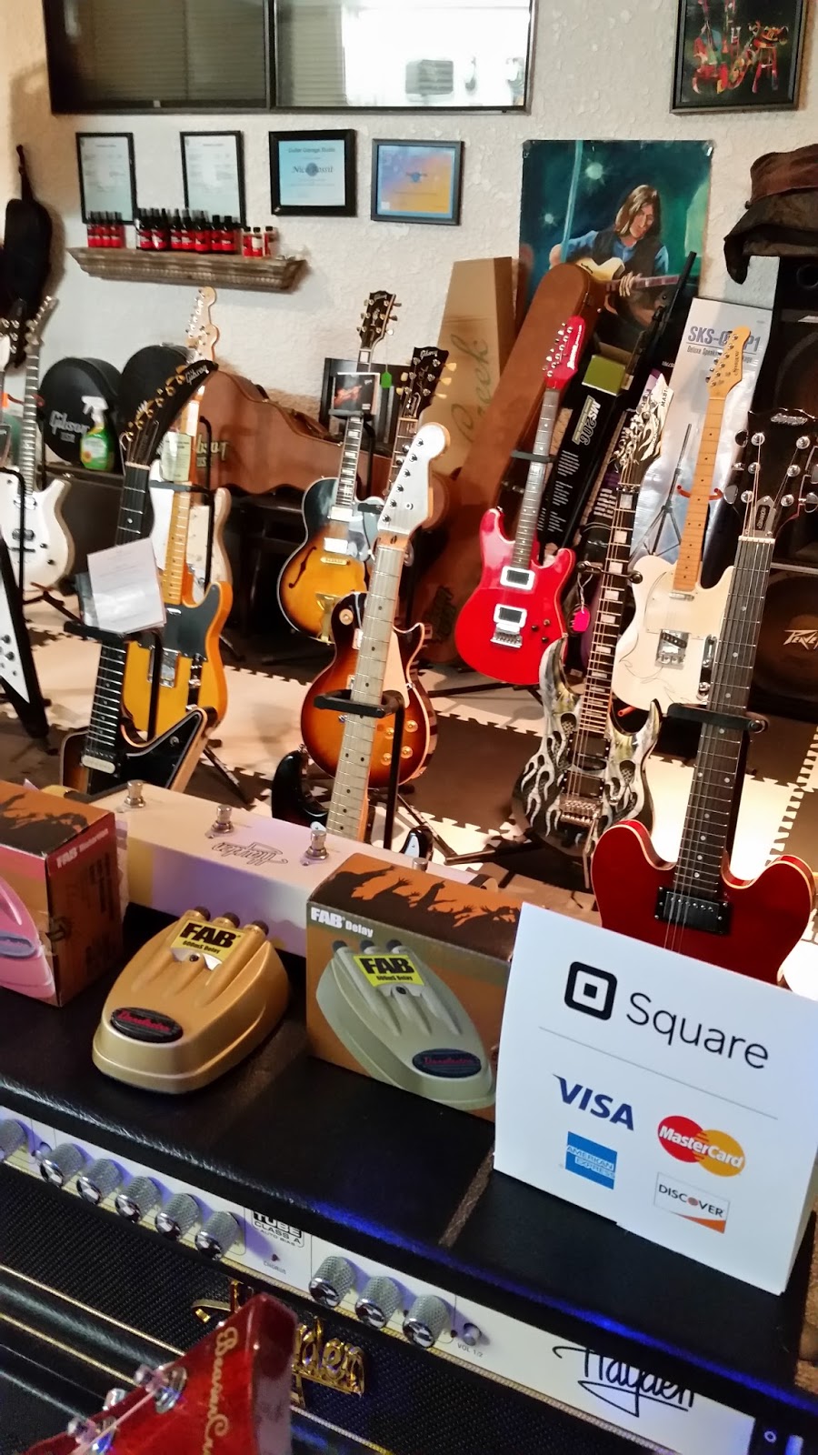 GuitarGarage | 24498 54 Ave, Langley City, BC V2Z 1H5, Canada | Phone: (604) 625-4222