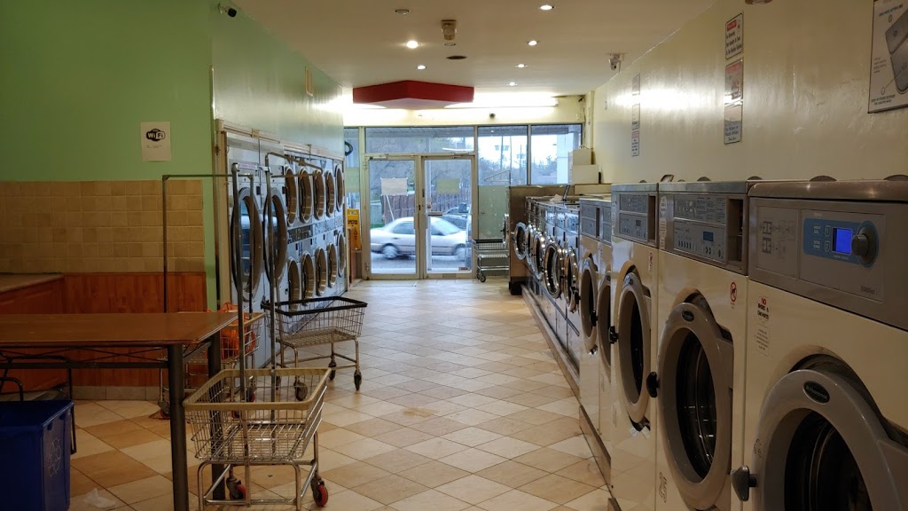 Levendale Coin Laundry | 46 Levendale Rd, Richmond Hill, ON L4C 4H2, Canada | Phone: (905) 737-4361
