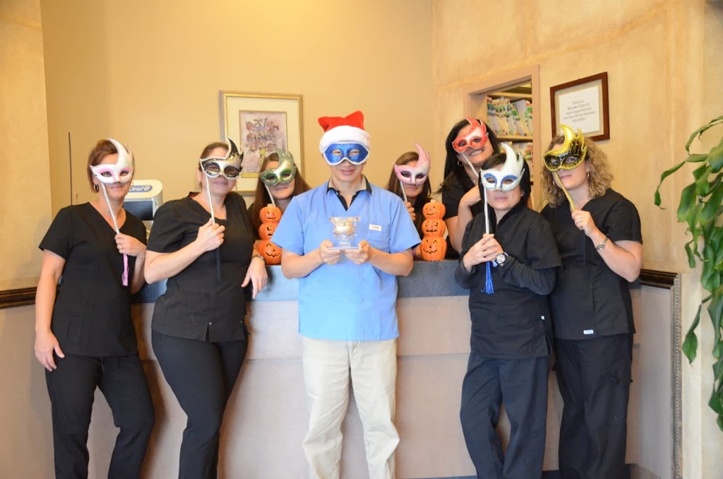 Newmarket Dental Care | 17906 Yonge St #2, Newmarket, ON L3Y 8S1, Canada | Phone: (905) 895-1616