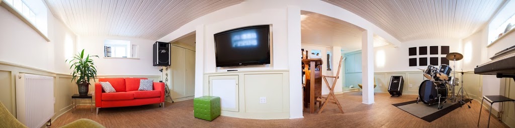 Village Sound | 5821 Russell St, Halifax, NS B3K 1X5, Canada | Phone: (902) 446-0245