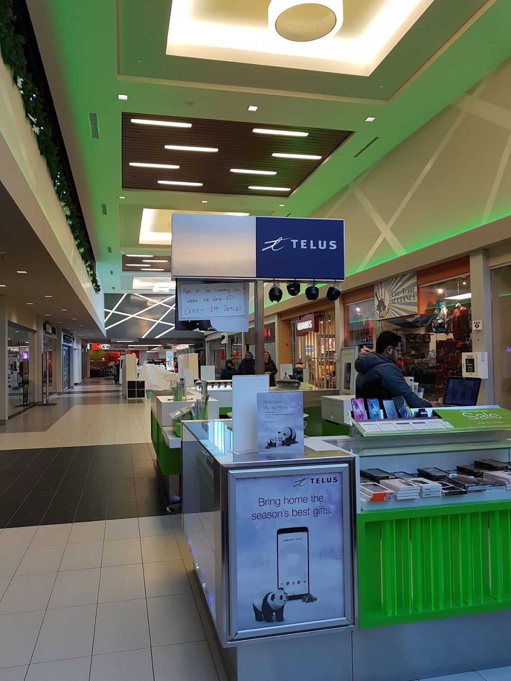 Grant Park Shopping Centre | 1120 Grant Ave, Winnipeg, MB R3M 2A6, Canada | Phone: (204) 475-8556