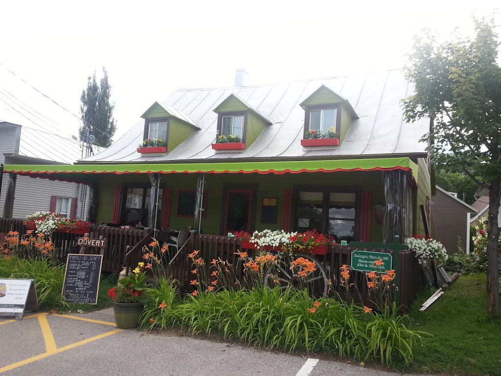 Bistro Chez Ti-Bi inc. | 12 Place de lÉglise, Cap-Santé, QC G0A 1L0, Canada | Phone: (418) 285-6943