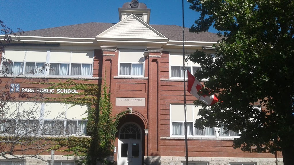 Park Public School | school | 217 Main St E, Grimsby, ON L3M 1P5, Canada | 9059452445 OR +1 905-945-2445