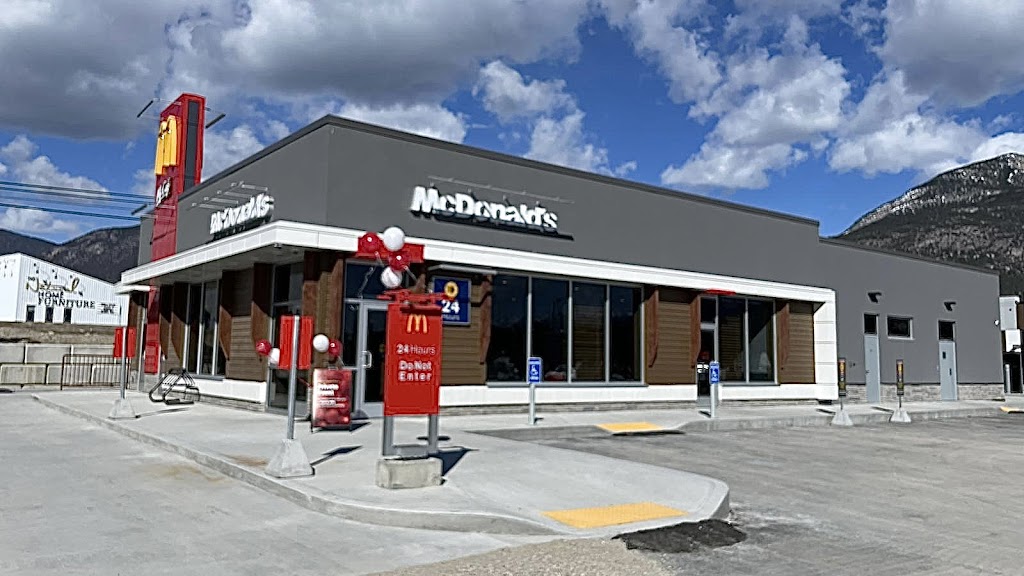 McDonalds | 4912 Athalmer Rd, Invermere, BC V0A 1K3, Canada | Phone: (250) 342-0813