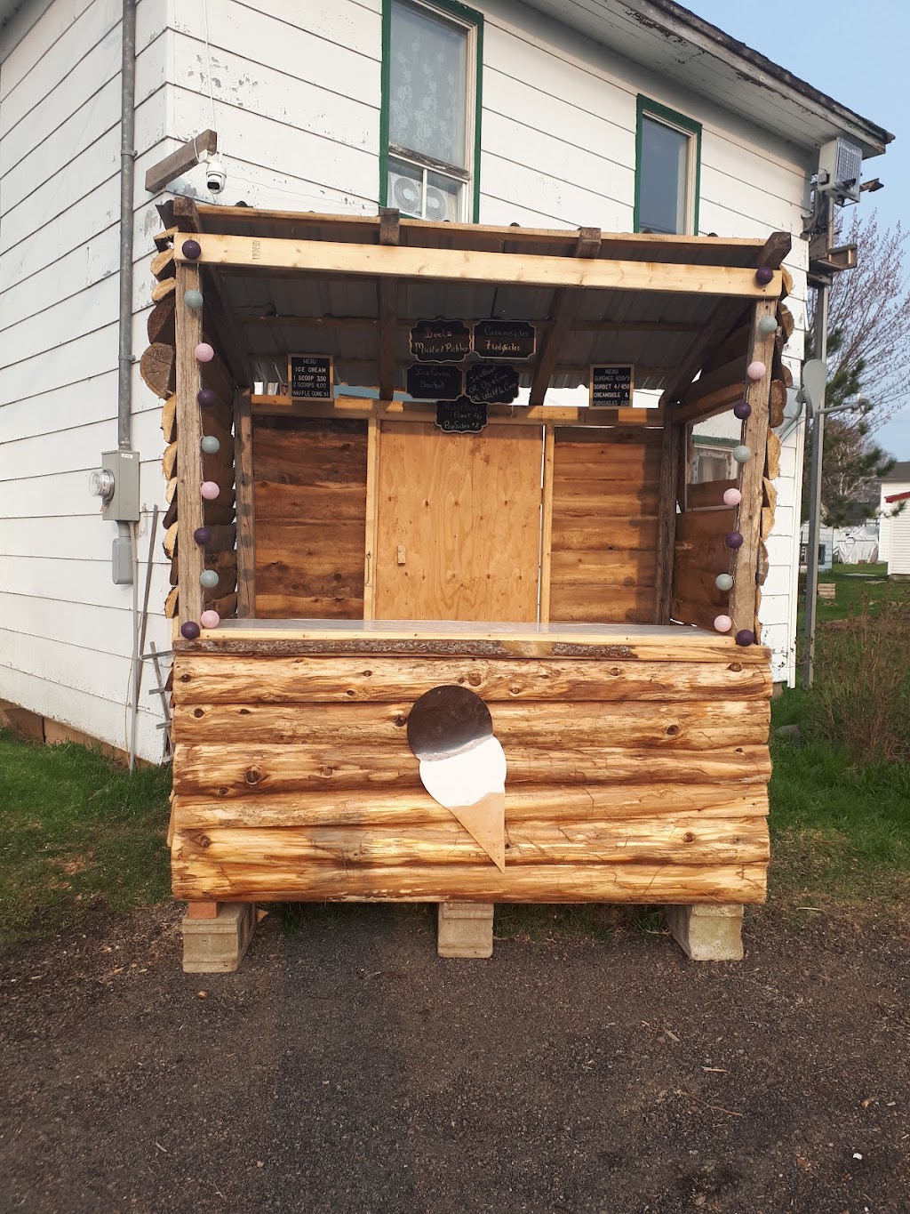 Dannys Country Market | 7071 NB-126, Adamsville, NB E4T 2C7, Canada | Phone: (506) 227-1099