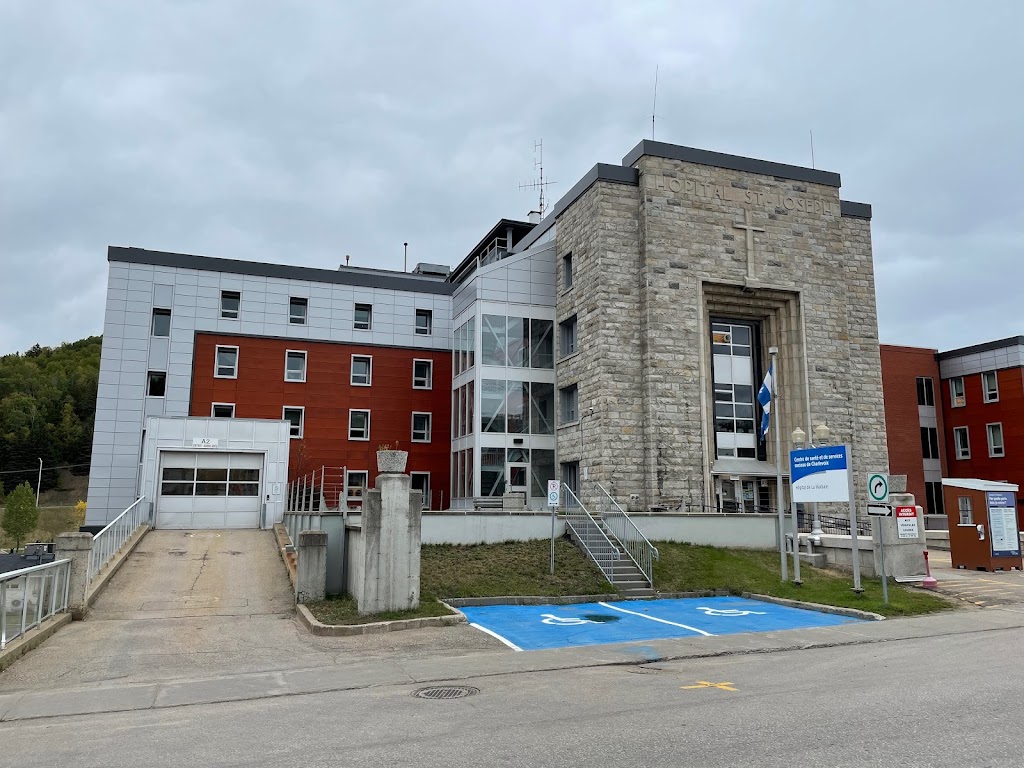 Hospital La Malbaie | 303 Rue St Étienne, La Malbaie, QC G5A 1T1, Canada | Phone: (418) 665-1700