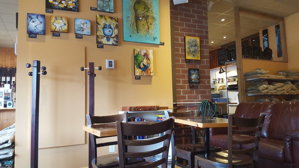 Café De La Poste | 674 Ave Royale, Quebec City, QC G1E 1Y7, Canada | Phone: (418) 661-3398