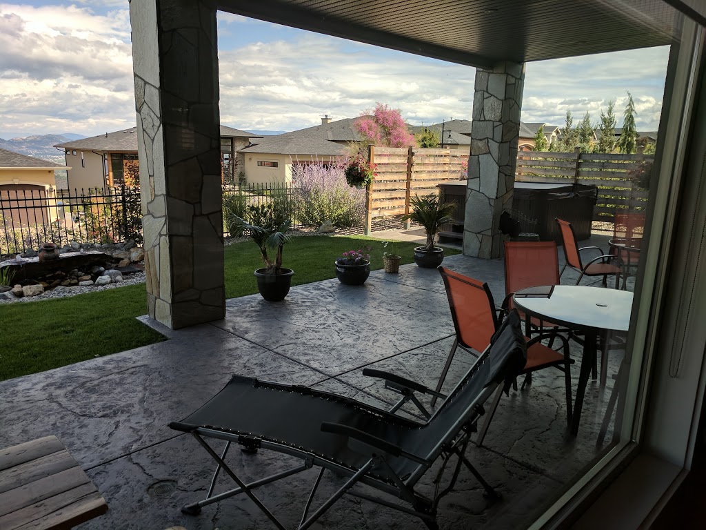 Hilltop Escape B&B | Hewetson Court, Kelowna, BC V1W 5H8, Canada | Phone: (778) 477-1151