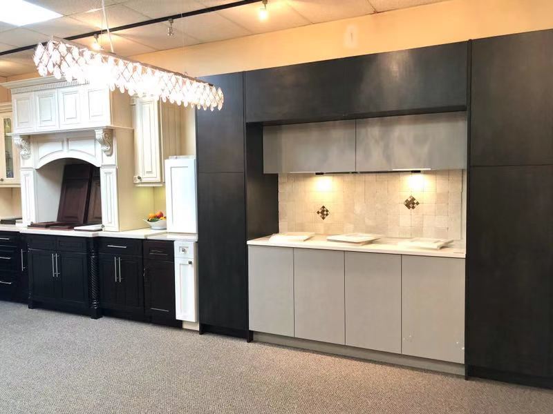 Oakwood Pacific Kitchens | 1044 Marine Dr, North Vancouver, BC V7P 1S5, Canada | Phone: (604) 770-1986