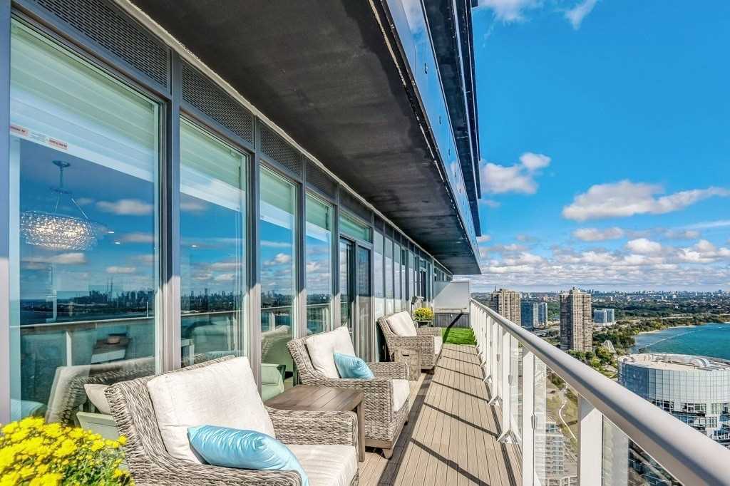 Condo Rhonda | 12A Brookers Ln, Etobicoke, ON M8V 0A5, Canada | Phone: (416) 418-7287
