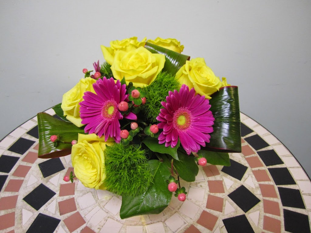 Tulip Florist | 7398 Yonge St, Thornhill, ON L4J 8J2, Canada | Phone: (905) 889-2229