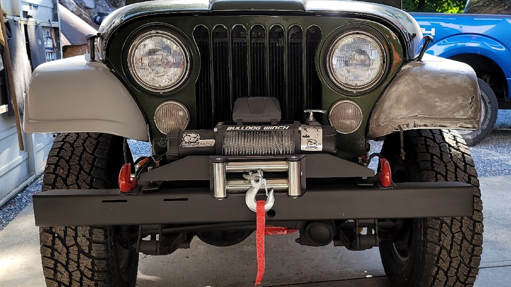 Island Auto | 2031 Nicholas Ave, Van Anda, BC V0N 3K0, Canada | Phone: (604) 486-7177