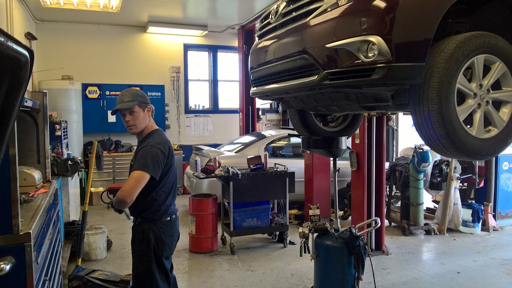 Under The Hood Auto Service | 883 Belcher St, Port Williams, NS B0P 1T0, Canada | Phone: (902) 542-8080