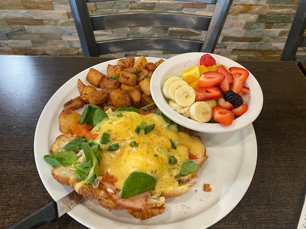 Au Grille-Pain | 5526 Boulevard des Laurentides, Laval, QC H7K 2K2, Canada | Phone: (450) 622-1400