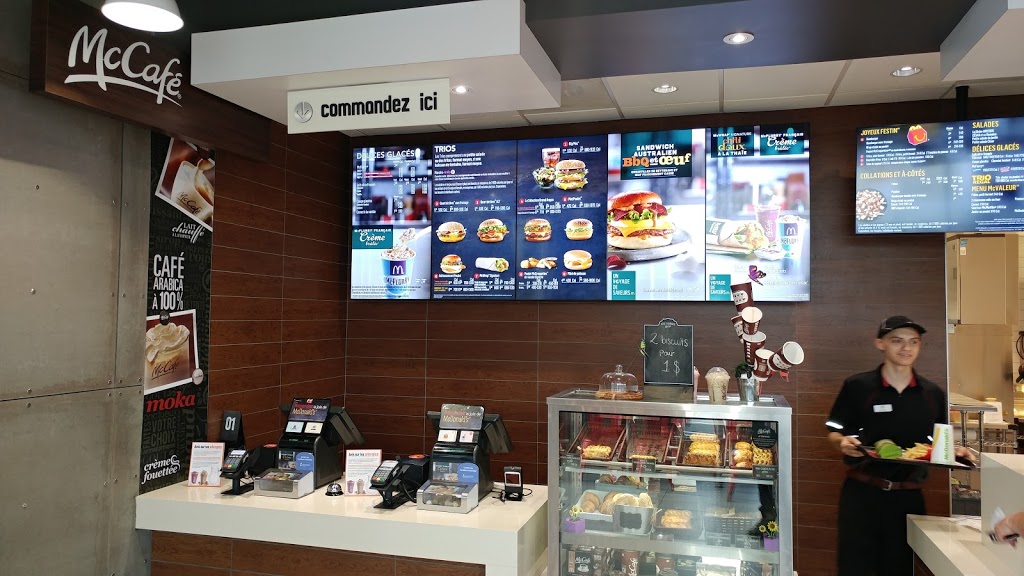 McDonalds | 320 Rue Angus S, East Angus, QC J0B 1R0, Canada | Phone: (819) 832-1808