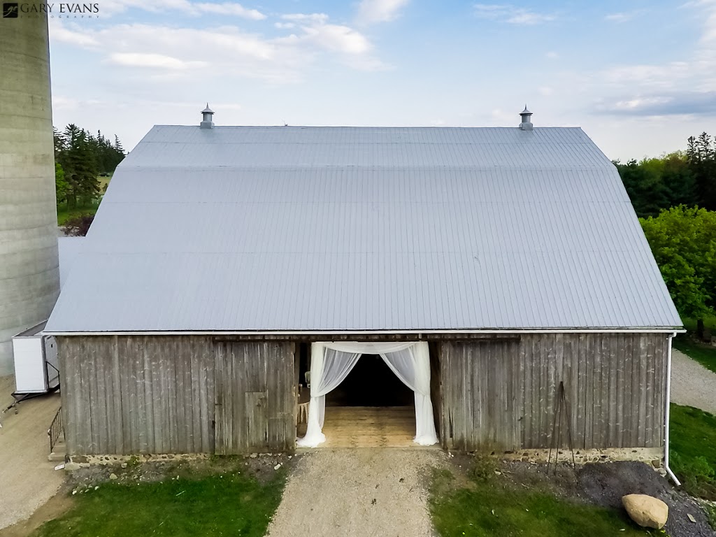 A Perfect Day Wedding and Event Barn | Park Ave, Cambridge, ON N1S 2S3, Canada | Phone: (226) 600-5833