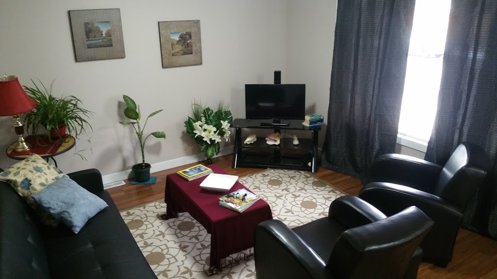 Evergreen Lodge | 105 Avenue T N, Saskatoon, SK S7L 3A8, Canada | Phone: (306) 500-7501