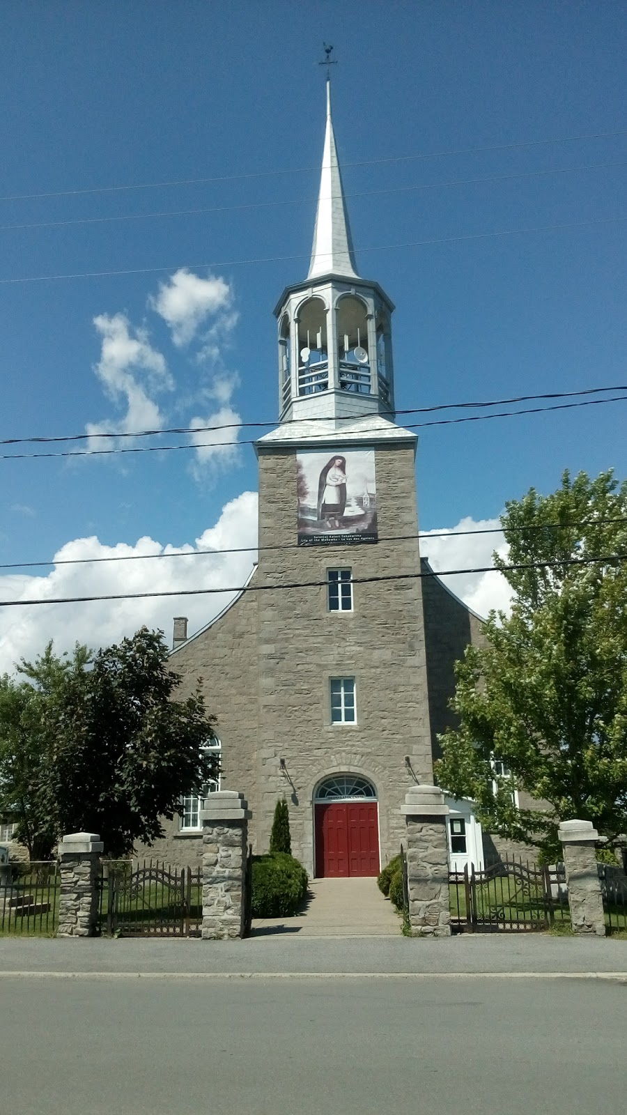 Kahnawake Catholic Church | 1 River Rd, Kahnawake, QC J0L 1B0, Canada | Phone: (450) 632-6030