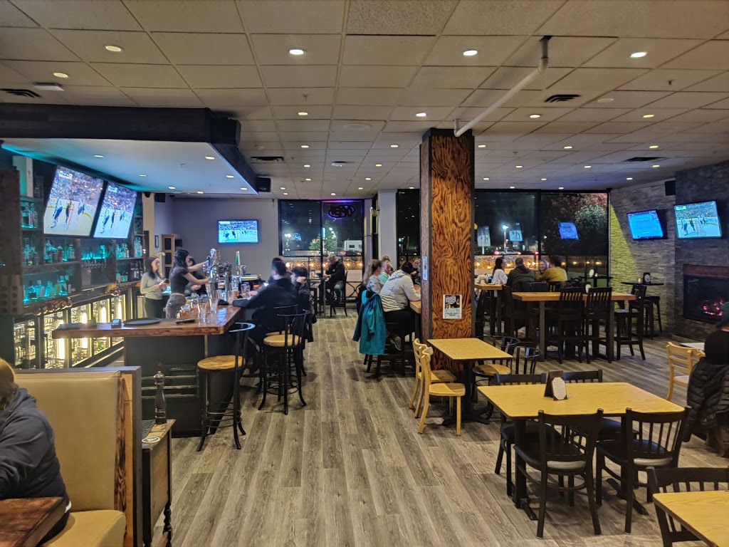 Cork and Craft Taphouse | 40330 Tantalus Rd, Squamish, BC V8B 0G2, Canada | Phone: (604) 449-1991