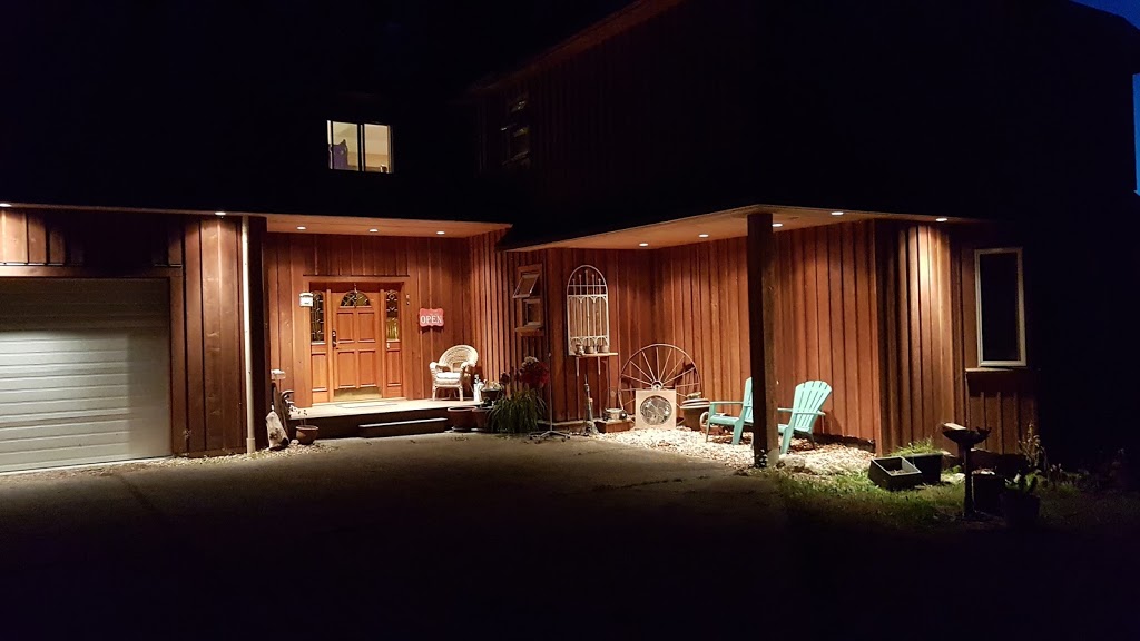 Davis Brook Retreat | 7079 Sechelt Inlet Rd, Sechelt, BC V0N 3A4, Canada | Phone: (604) 747-1202