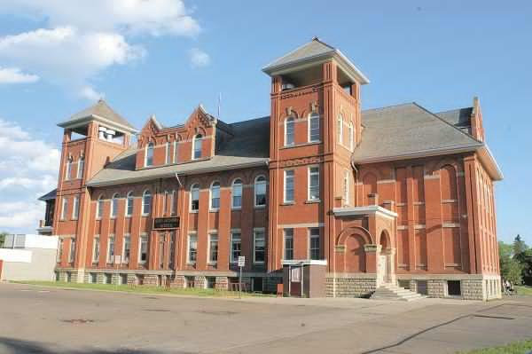 Queen Alexandra School | 7730 106 St, Edmonton, AB T6E 4W3, Canada | Phone: (780) 439-2516