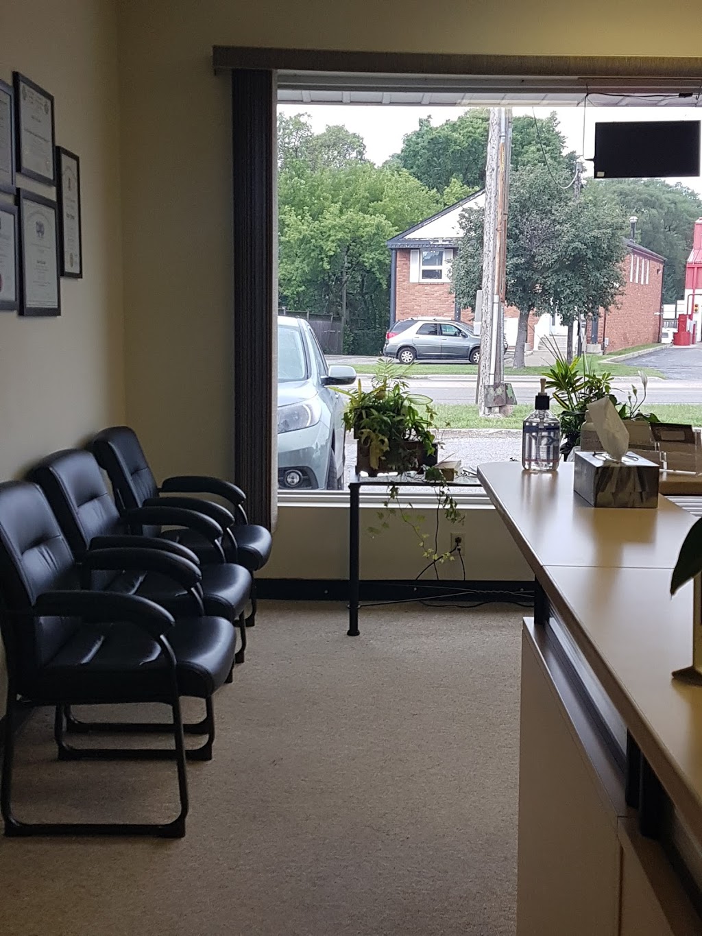 Kurt Fuoco Denture Clinic | 635 Cathcart Blvd, Sarnia, ON N7V 2N1, Canada | Phone: (519) 336-2731