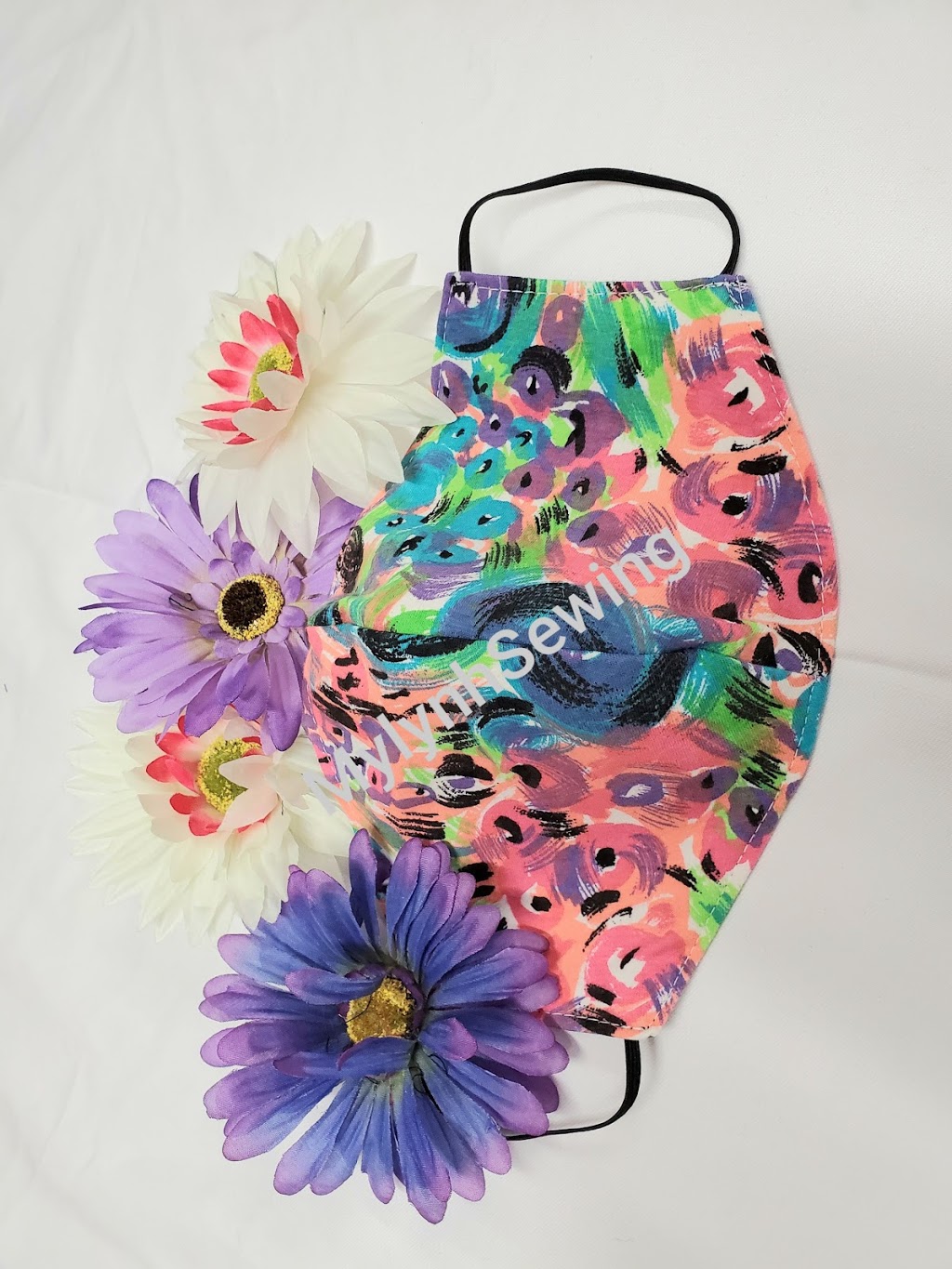 MyLynh Sewing | 414 33rd Street West, Saskatoon, SK S7L 0V6, Canada | Phone: (306) 251-2441
