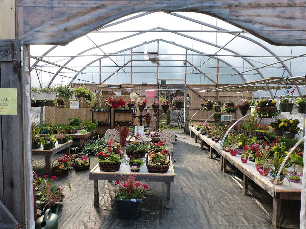 La Halte Aux Fleurs | 1326 QC-323, Amherst, QC J0T 2L0, Canada | Phone: (819) 341-1326