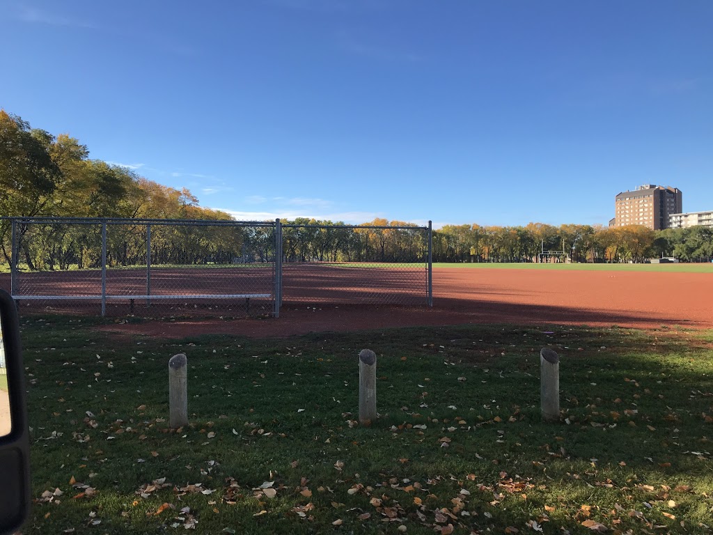 Nutana Kiwanis Park | 3003 Porter St, Saskatoon, SK S7J 3L7, Canada | Phone: (306) 975-3300