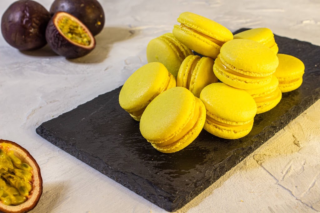 Zephyr Pâtisserie | 1582 Rue du Bordelais, Saint-Lazare, QC J7T 2C1, Canada | Phone: (514) 651-9794