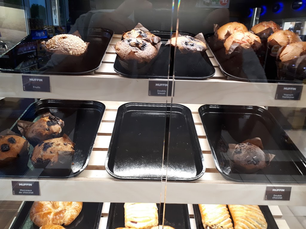 Esso | 9 Rue des Roses, Victoriaville, QC G6T 0X9, Canada | Phone: (819) 752-6887